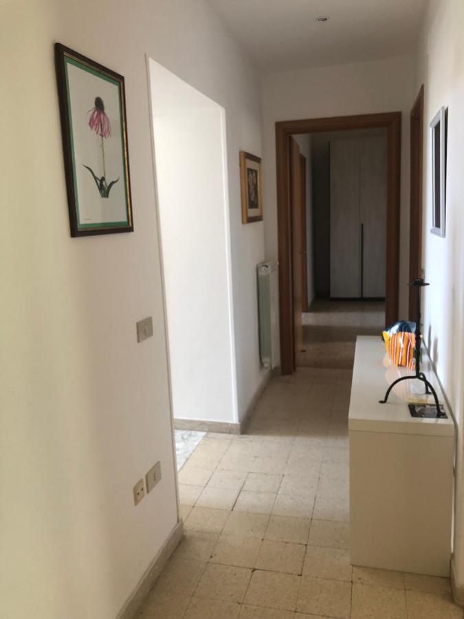 Central House Terracina Exterior foto